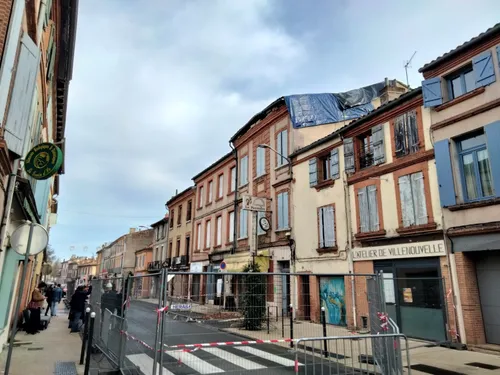 Montauban : le toit d’un immeuble s’effondre. 4 familles évacuées,...