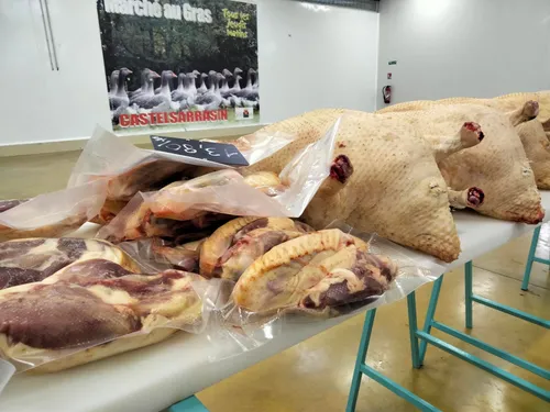 Castelsarrasin dernier marché au gras du Tarn-et-Garonne