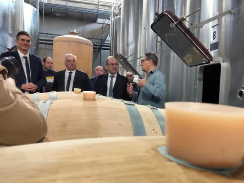 Crise viticole : le fond d'urgence revue à la hausse en...