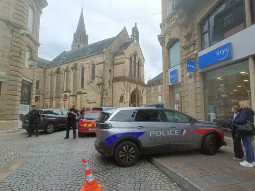 Brive : l'homme armé et retranché dans la collégiale a été abattu