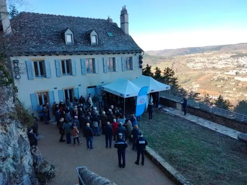 L'ermitage Saint-Privat. Bientôt des chambres à louer au-dessus de...