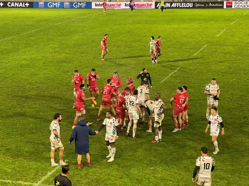 Le Stade Aurillacois s'impose contre Valence : un match poussif et...