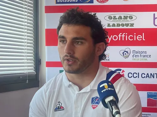 Un joueur du Stade Aurillacois aligné avec l’équipe de France de...