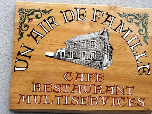 Un café multi-services à Ladinhac pour créer du lien