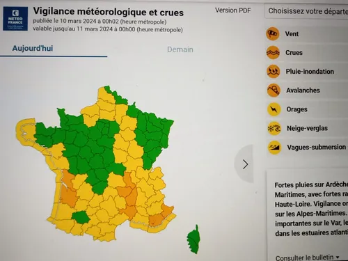 Alertes météo : alerte orange levée en Lozère, une personne...