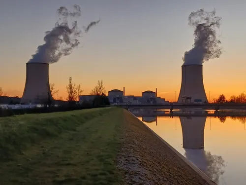 Golfech : l'unité 2 de la centrale nucléaire reconnectée au réseau...