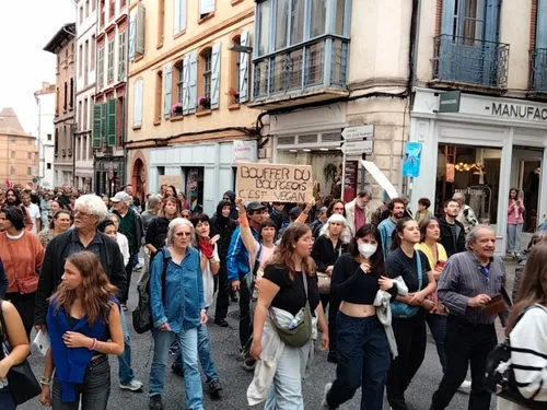 "Bloquons Tout" : un homme interpellé après un tag à Montauban