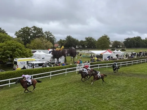 Hippodrome d'Aurillac : la menace de disparition des courses...