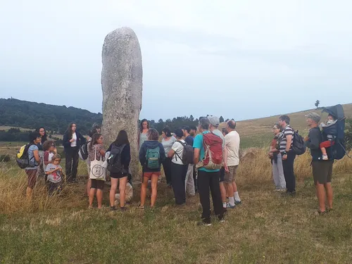 Lozère. Le président du département veut relever 50 menhirs de plus...