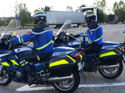 Refus d’obtempérer : deux suspects interpellés à...