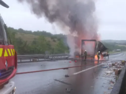 Incendie de camion sur l’A20 : l’autoroute fermée au niveau de...