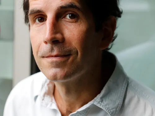 Le dessinateur Jul à la Foire du livre de Brive 2023