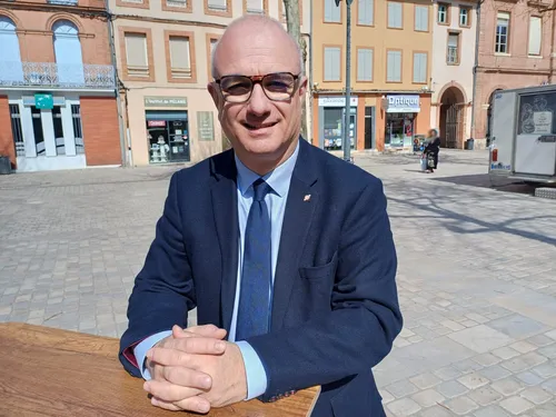 "Je suis candidat aux sénatoriales" : le maire de Castelsarrasin...