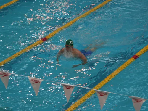 Deux étoiles olympiques ont brillé aux Inter Clubs de Natation