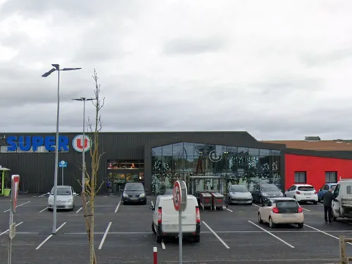 Un incendie touche le supermarché : le Super U fermé et 20 salariés...