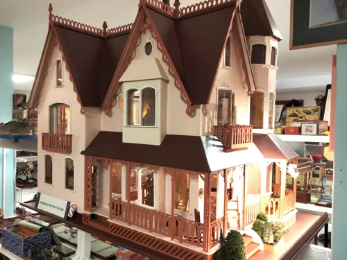 De la déchetterie au musée du jouet : l’incroyable destin de cette...