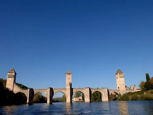 Le Pont Valentré de Cahors choisi par le Loto du Patrimoine