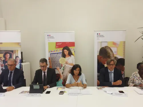 « Aucune classe sans professeur dans le 1er degré »