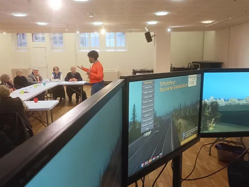Corrèze : quand les seniors révisent le code de la route