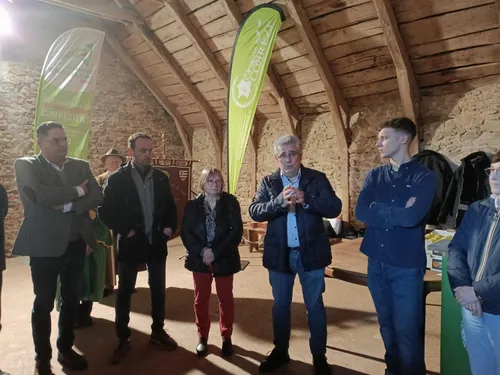 Un salon « sous haute tension » 