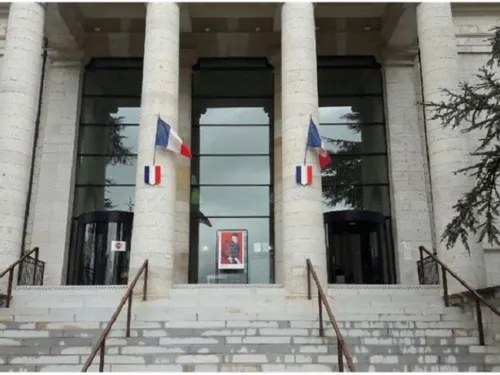 Un père et son fils jugés pour des cambriolages en série