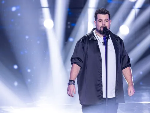 Aurélien Vivos sort son premier EP : « De l’ombre à la lumière »