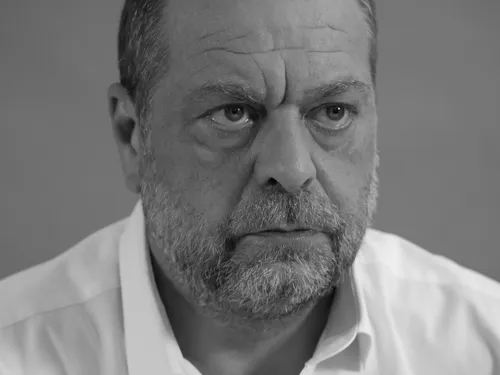 Eric Dupond Moretti critiqué pour des propos déplacés à Aurillac