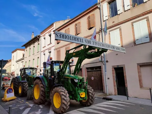 Les agriculteurs tarnais mobilisés à Albi