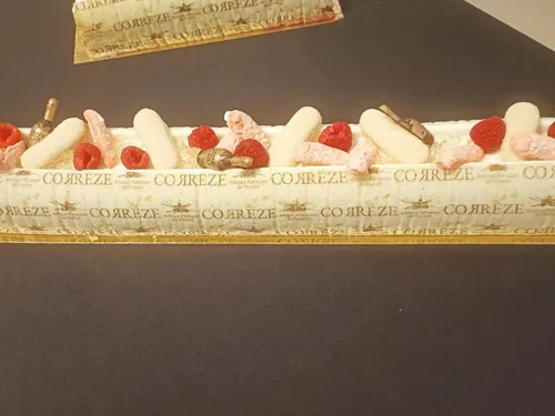 La bûche Corrèze 2024 mêlera framboise et champagne