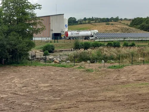 Sécheresse: des camions-citernes dans le Carladez