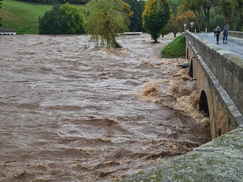 Vaches emportées, écoles évacuées : la Haute-Loire face à la...