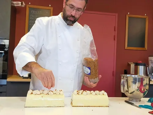 Vanille, caramel et spéculoos pour la bûche de Noël 2024 de l'APPAT