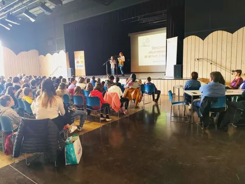 Un concours de lecture à haute voix pour les élèves aveyronnais