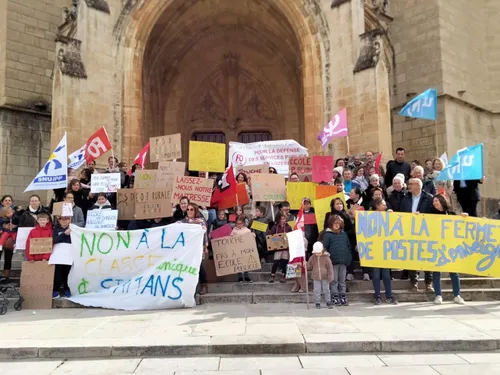 Mende : 80 personnes mobilisées contre la carte scolaire
