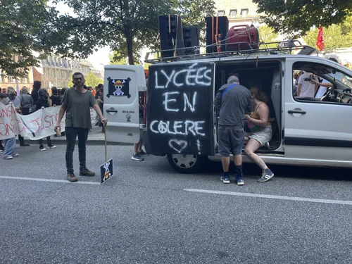 18 septembre : les lycéens se sont joints au mouvement