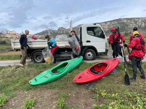 Carton plein pour l'opération de nettoyage des berges du Tarn