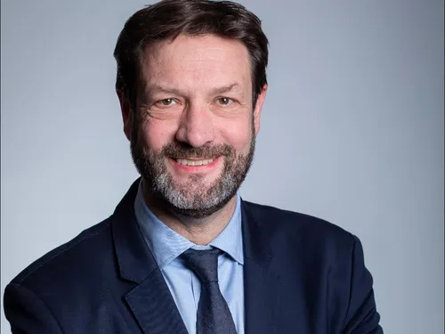 Fabrice Pannekoucke élu à la tête de la région Auvergne-Rhône-Alpes