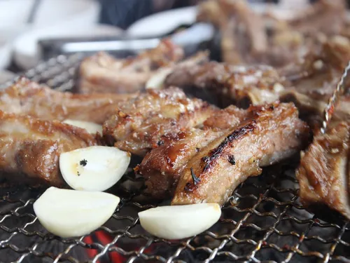 Malgré l'inflation, les Français ont continué d'acheter des...