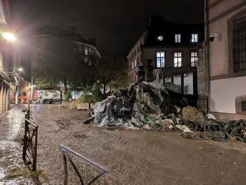 La Coordination rurale bloque une plateforme logistique à Toulouse