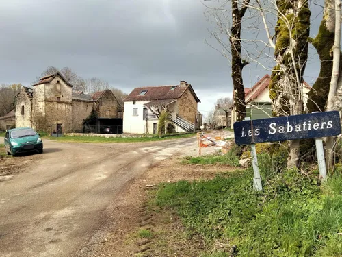 Disparus de l'Aveyron : colère et tristesse à Vailhourles