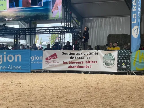 Michel Barnier attendu ce vendredi au sommet de l'élevage