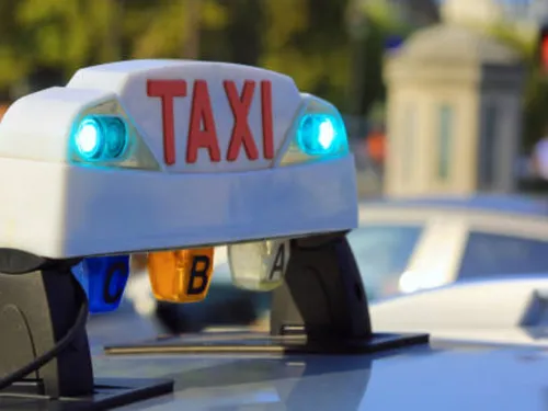  Les taxis sont en grève reconductible et dans l’action à partir...