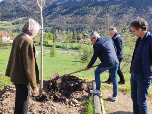 Le Rallye du Rouergue soutient Mostuéjouls