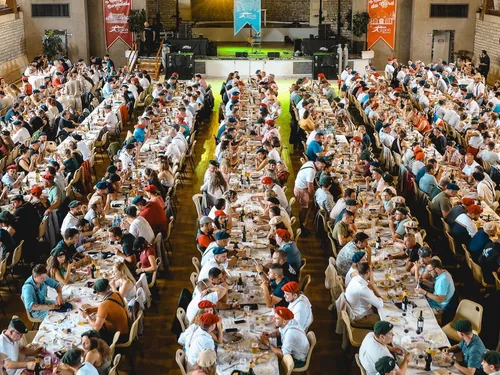 Près de Rennes, un fest-noz solidaire en réponse au banquet du...