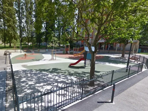 Rennes : un homme poignardé, deux suspects en garde à vue