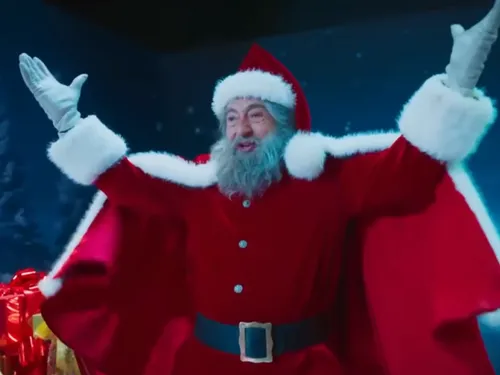 Cinéma : Patrick Timsit en Père Noël dans une comédie familiale "A...