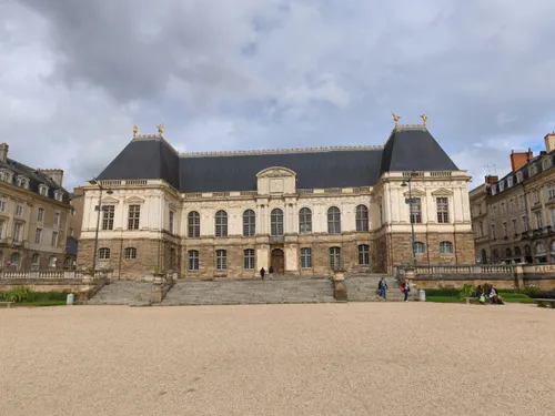 Rennes : un pédocriminel récidiviste remis en liberté après une...