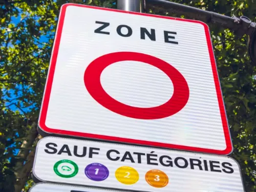 ZFE : le gouvernement change de cap et redonne la main aux...