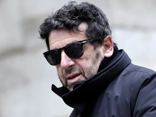 Patrick Bruel contraint d'annuler sa tournée : les accusations qui...