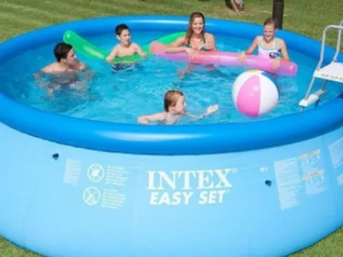 Canicule et soldes : Les produits de baignade détrônent la mode et...